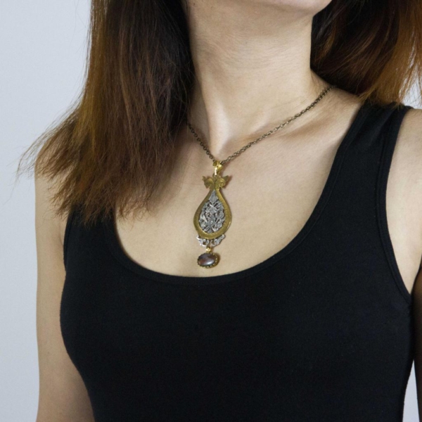 TIGER EYE PERSIAN HAND ENGRAVING NECKLACE