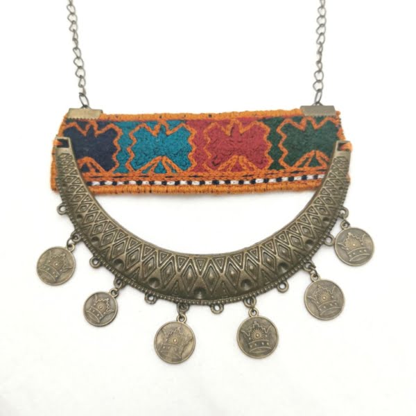 CROWN CRESCENT NEEDLEWORK NECKLACE