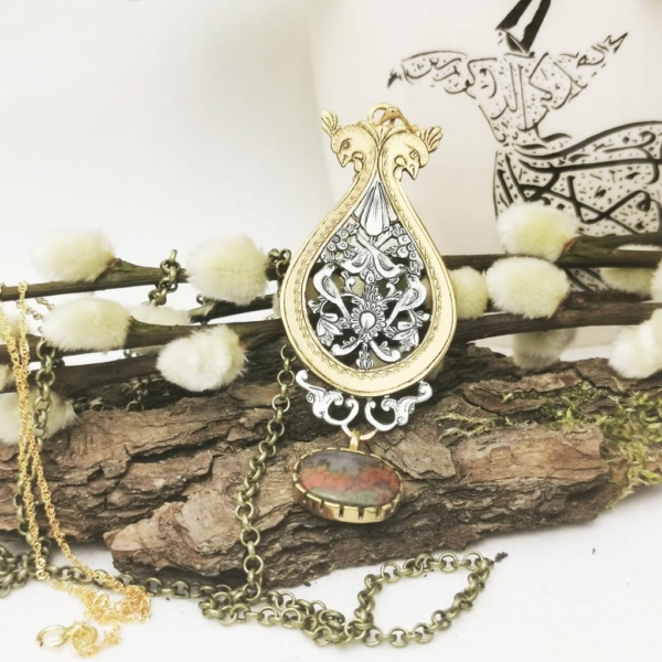 SHAJAR FOREST AGATE PEACOCK NECKLACE