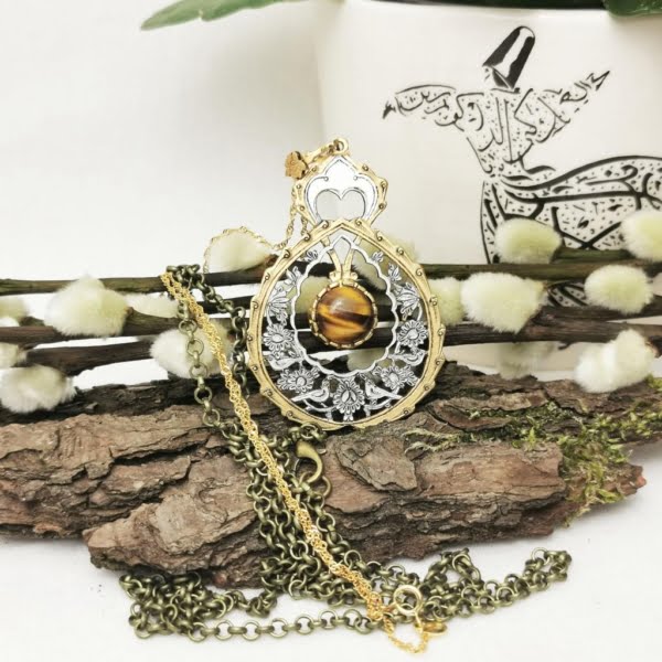 TIGER EYE PERSIAN HAND ENGRAVING NECKLACE