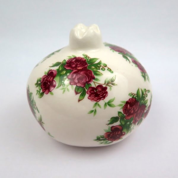 Ceramic pomegranate, Floral Pattern