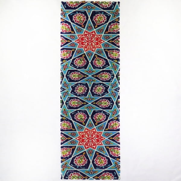 Warm Eslimi Table Runner 135cm