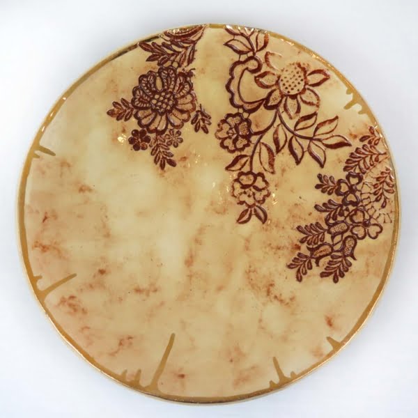 28cm Handmade Floral Pottery Plate