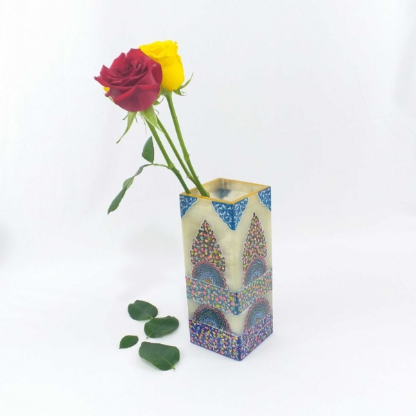 Tazhib on Marble Vase