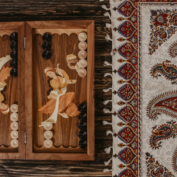 Walnut Farvahar Backgammon