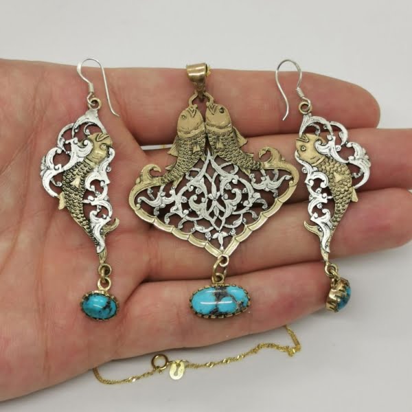 PERSIAN TURQUOISE ENGRAVED JEWELLERY SET