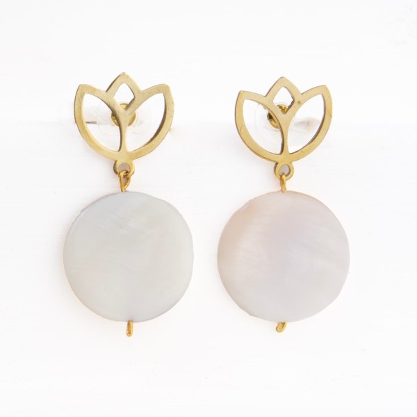 Tulip Shell Earrings