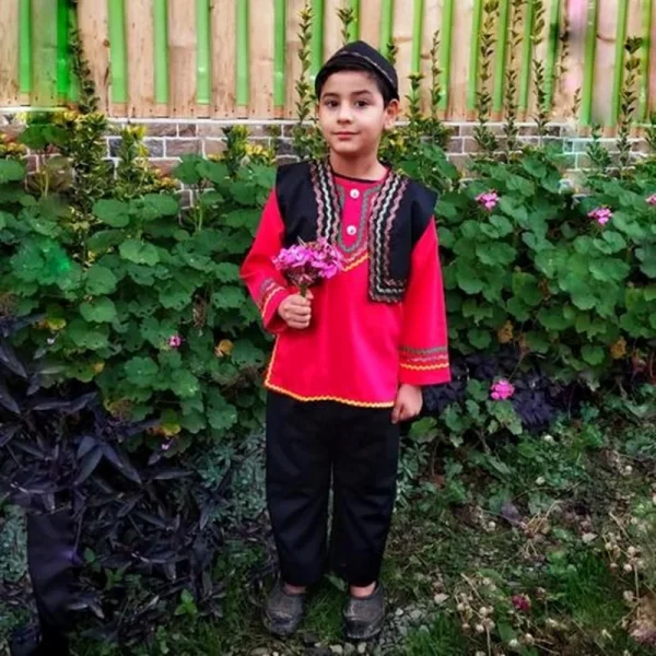 Gilani Boys’ Traditional Clothing