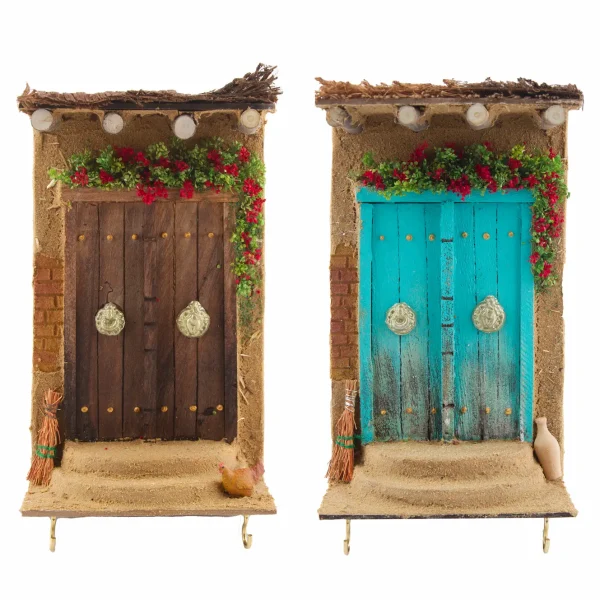 Wooden Key Holder With a Mud House Design 20cm