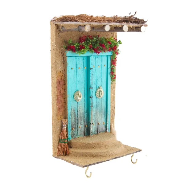 Wooden Key Holder With a Mud House Design 20cm